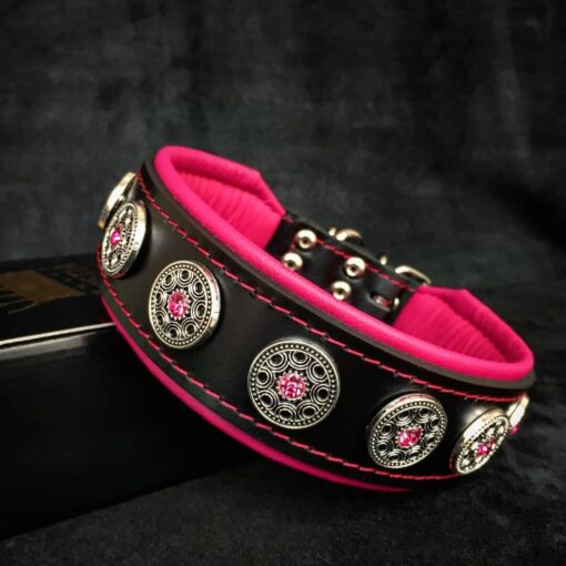 “Bijou” halsband zwart & roze