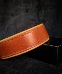 Plain "Style" collar brown