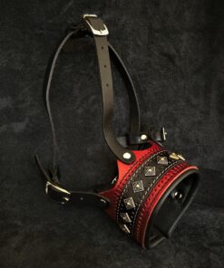 The "Balteus" leather muzzle RED